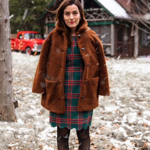 Kiel James Patrick Dresses & Skirts - KJP scalloped shift dress